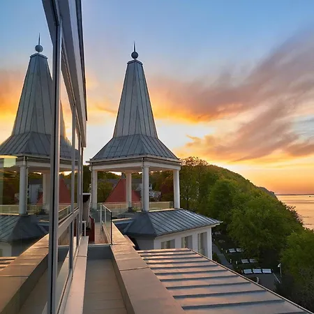 First Sandduene アパート